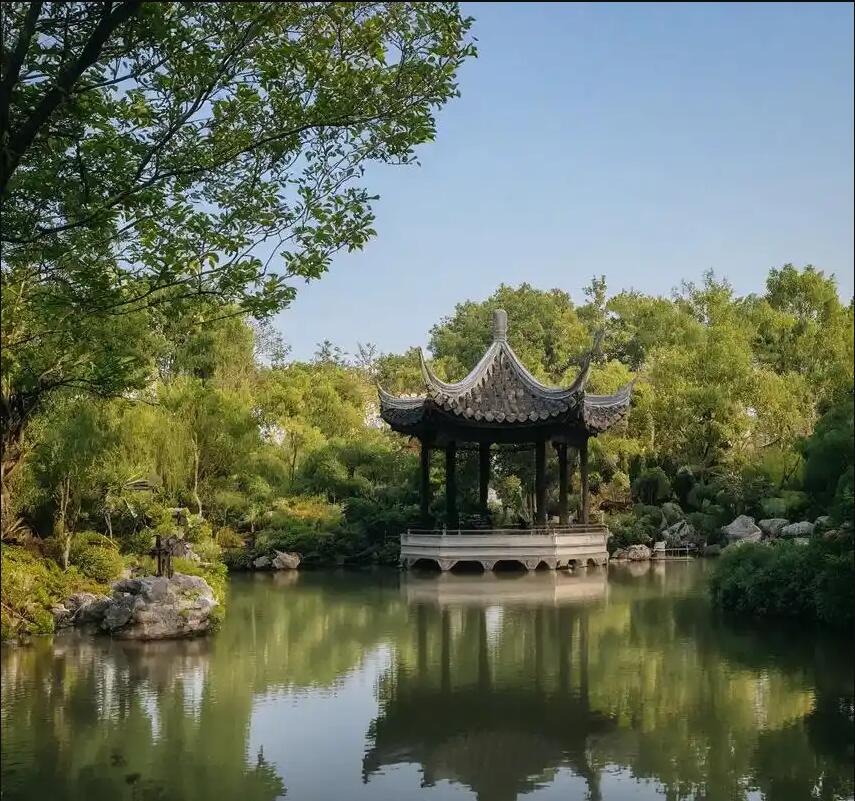 邯郸路口餐饮有限公司